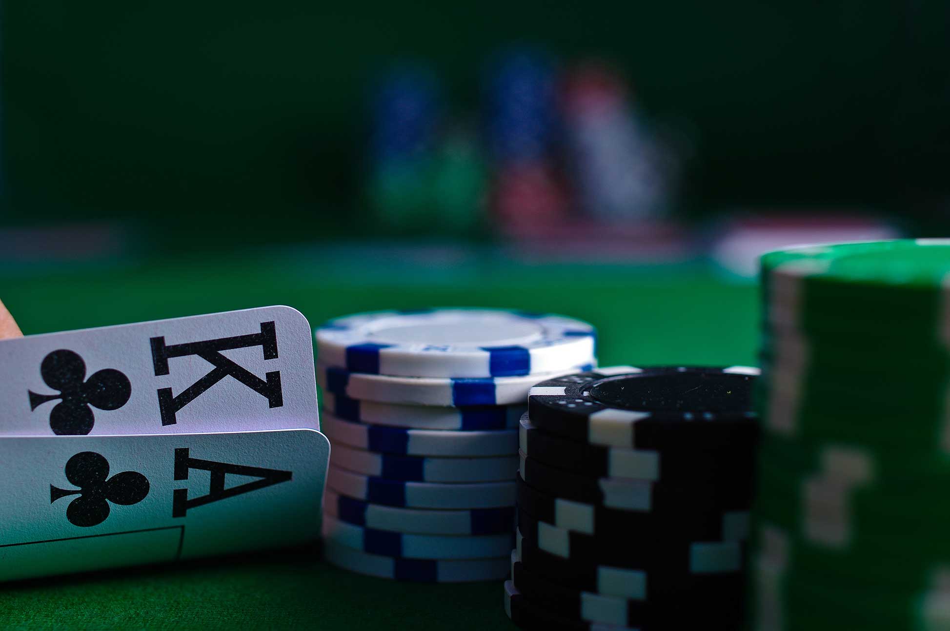 Financial Lessons You Can Learn From Playing at Casinos